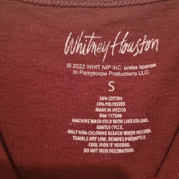 Whit Nip Womens Burgundy Whitney Houston Short Sleeve Pullover T-Shirt Size S - Picture 2 of 6